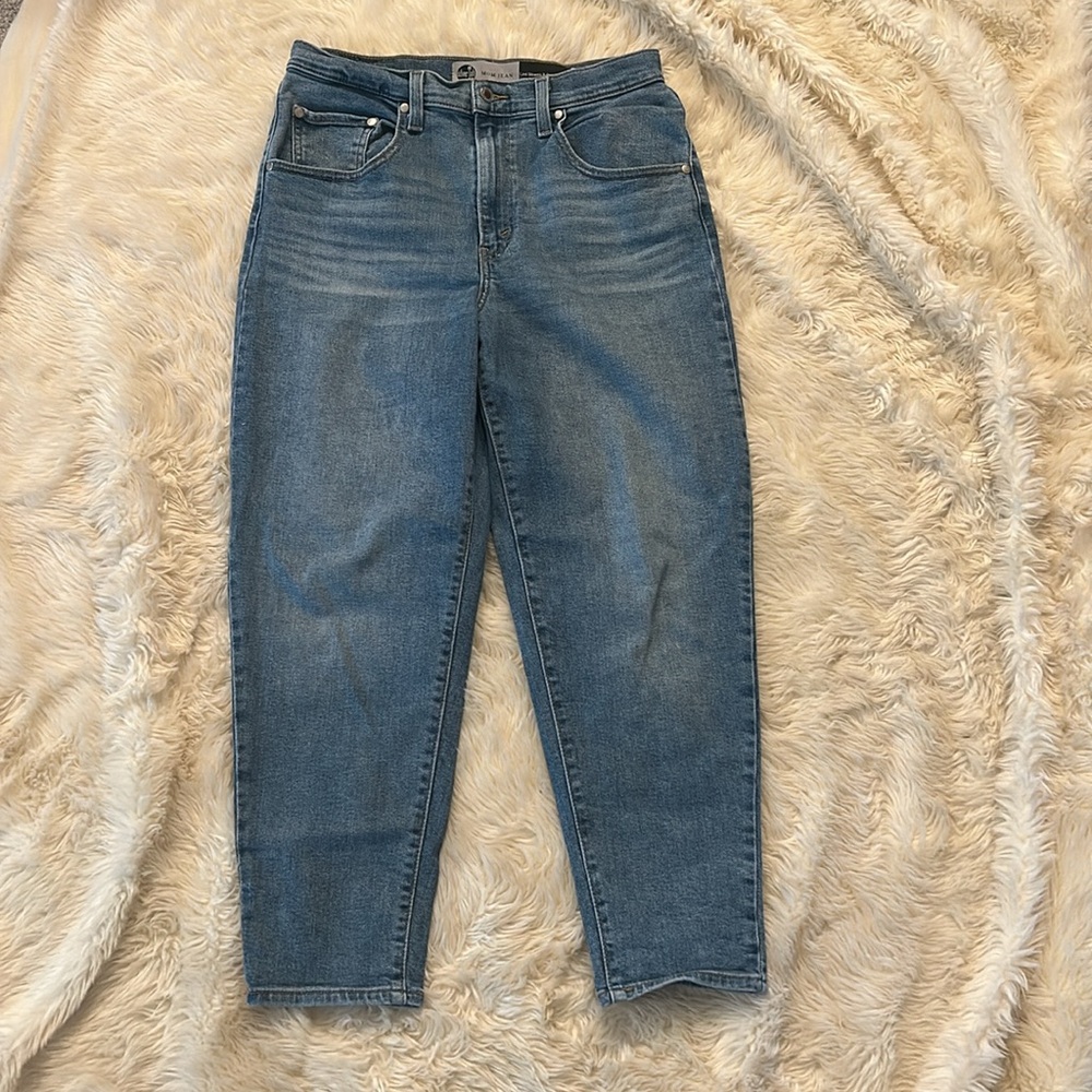 Levi’s Silver Tab Mom Jean High Rise Size 30